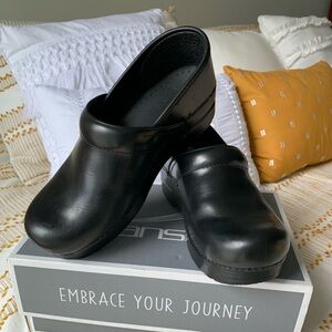 Dansko Professional Cabrio Clogs - Size 38 (US7.5-8)